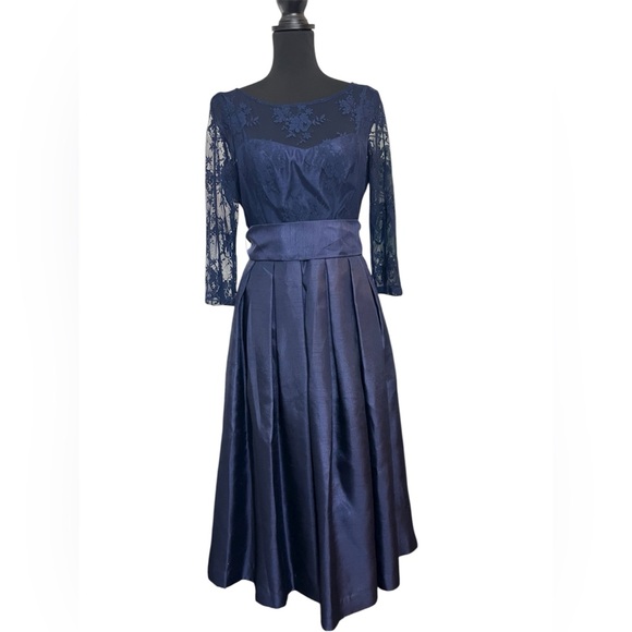 Jessica Howard Navy Blue Lace Wedding Dress - Picture 1 of 10